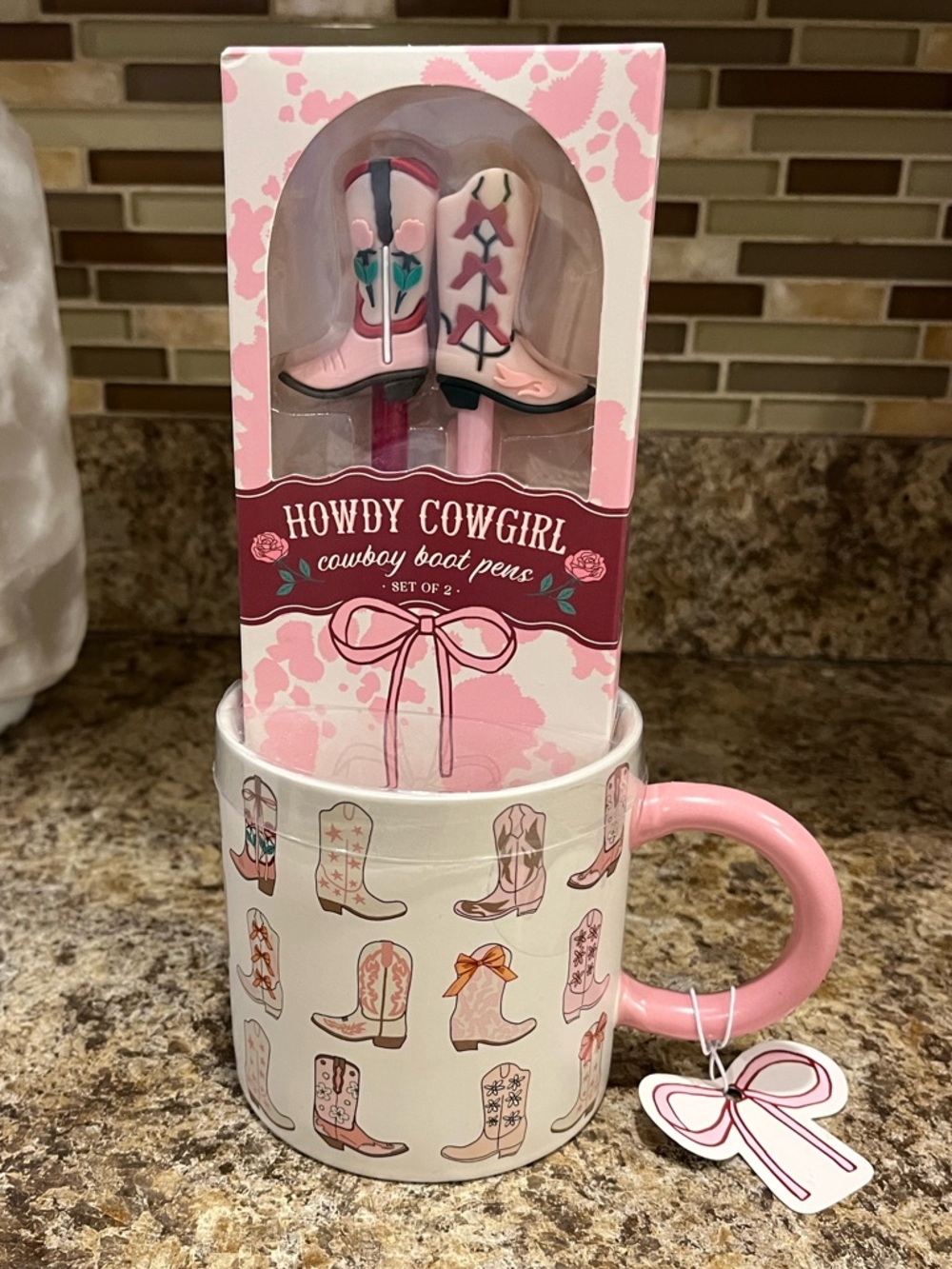 Howdy Cowgirl Cowboy Boot Pens Gift Set with Matching Boot Mug - Pink - Picture 1 of 11